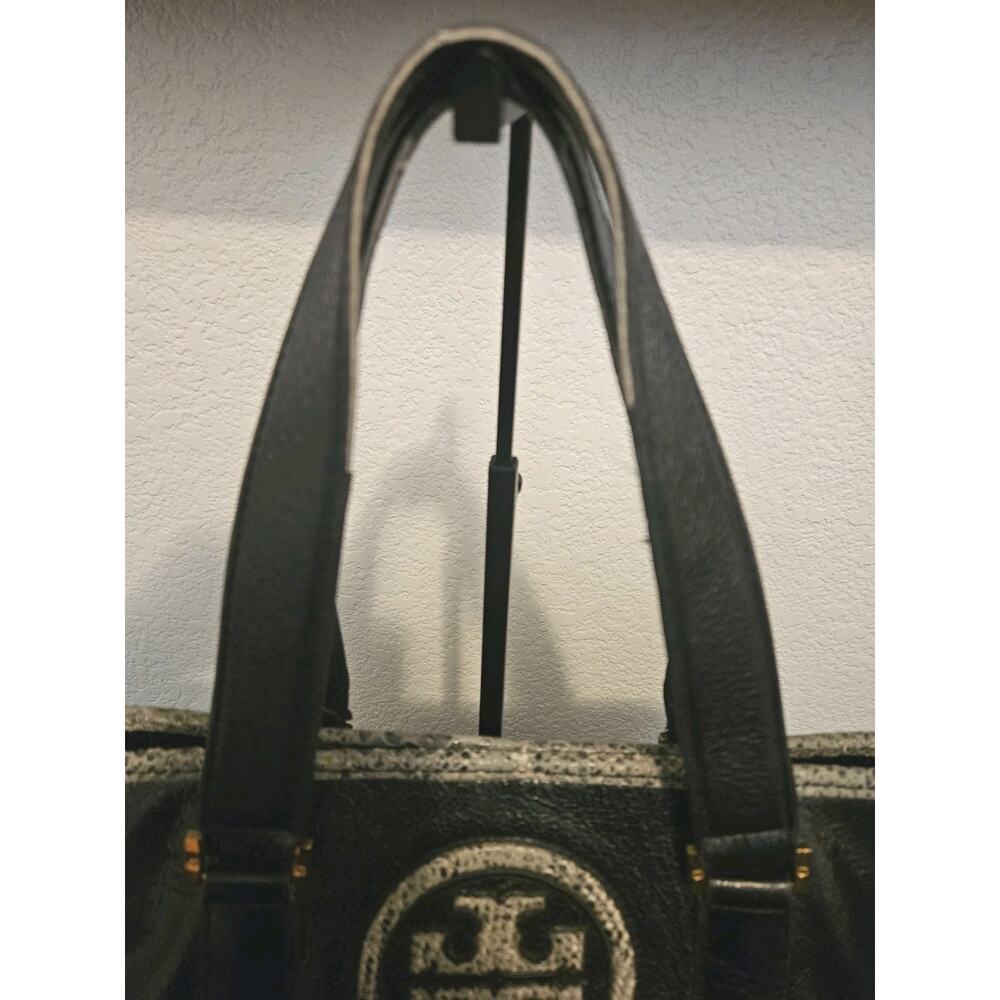 Tory Burch Shiny Black Crinkled Leather Vertical Tote Bag 14x13x4 - Picture 4 of 16